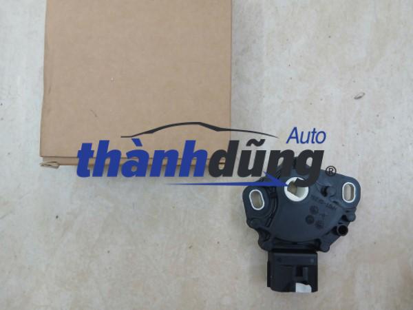 CÔNG TẮC BÁO SỐ AT XE NISSAN VERSA 2015 | 319183MX0A