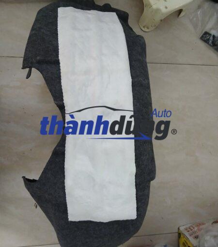 CHẮN BÙN LÒNG DÈ SAU PHẢI FORD FOCUS