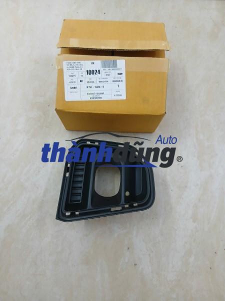 ỐP ĐÈN GẦM PHỤ FORD EVEREST 2022 | N1VZ15266D