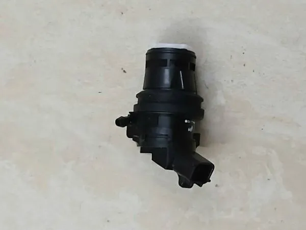 Bơm nước rửa kính lexus es250, toyota camry 2012-2018 | 8533047010