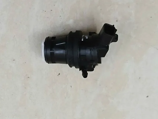 Bơm nước rửa kính lexus es250, toyota camry 2012-2018 | 8533047010 - Ảnh 2