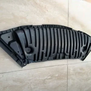 Chắn Bùn Động Cơ Mercedes C250, C300, C350 2045200723
