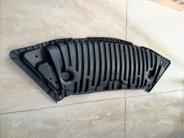 Chắn Bùn Động Cơ Mercedes C250, C300, C350 2045200723