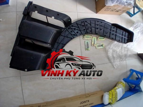 Bệ dẵm chân xe hyundai hd170 869307C000