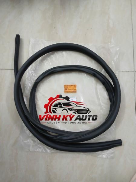 GIOĂNG KHUNG CỬA FORD FOCUS 2005-2011 4M51A20530BB5YYW