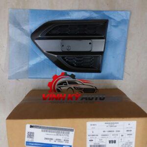 ỐP MANG CÁ PHẢI FORD RANGER 2020 EB3B16G000BD5EMZ